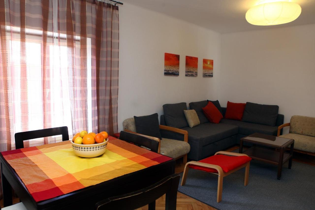 Spacious Piran Central Apartment for 5 Pax BG Exterior foto